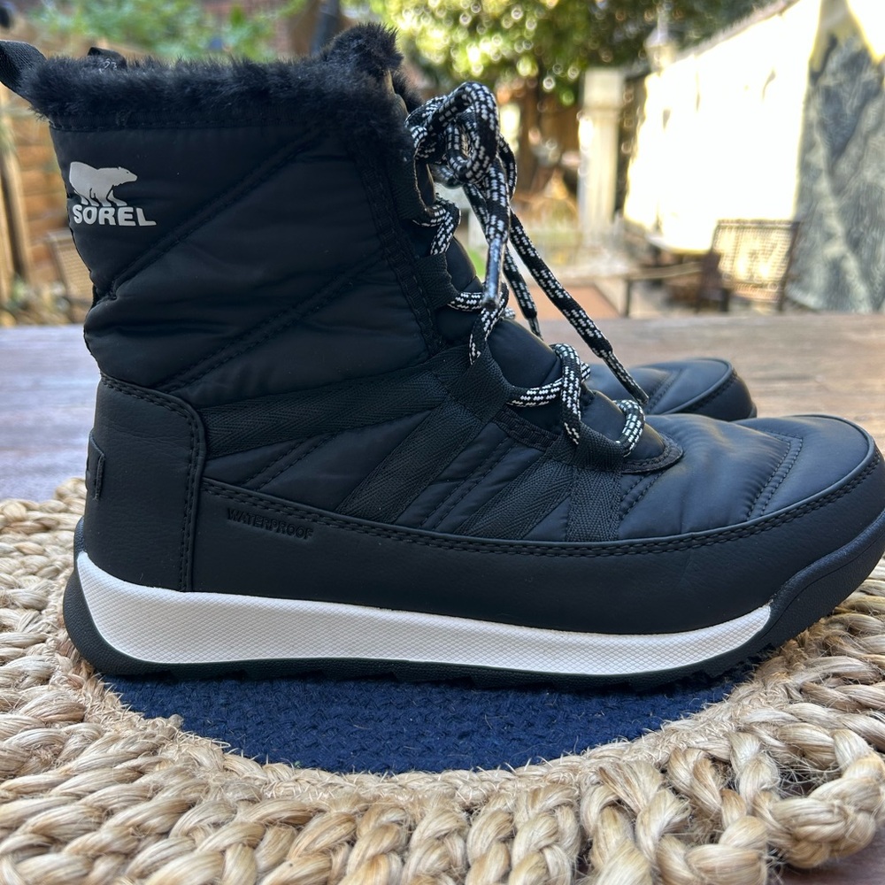 Sorel Black and White Winter Boots Insulated Waterproof